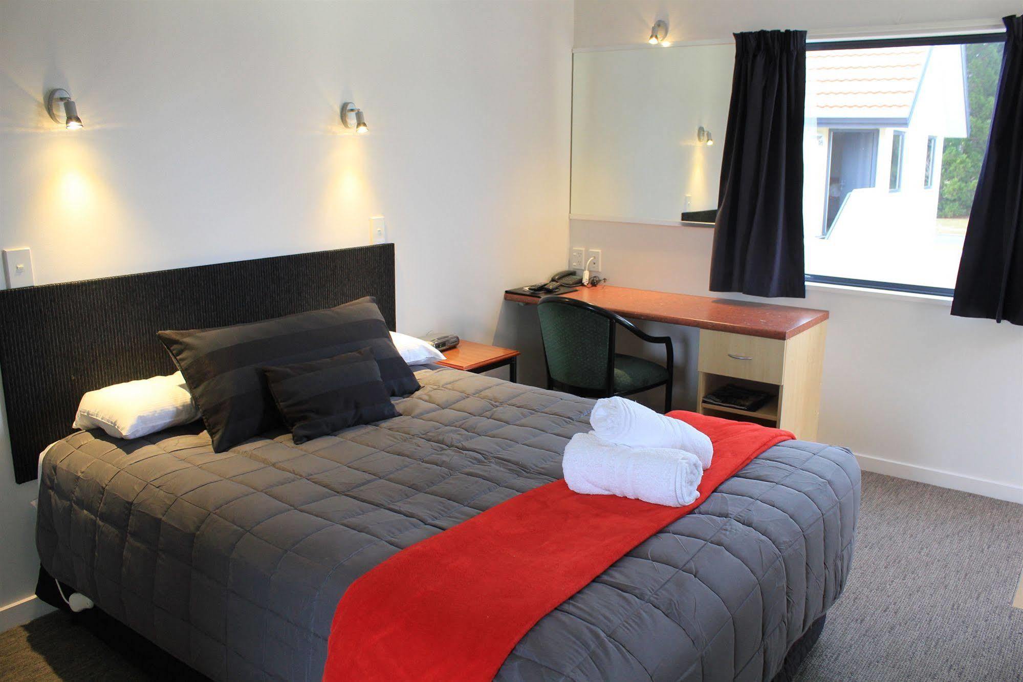 Bella Vista Motel Te Anau Eksteriør billede